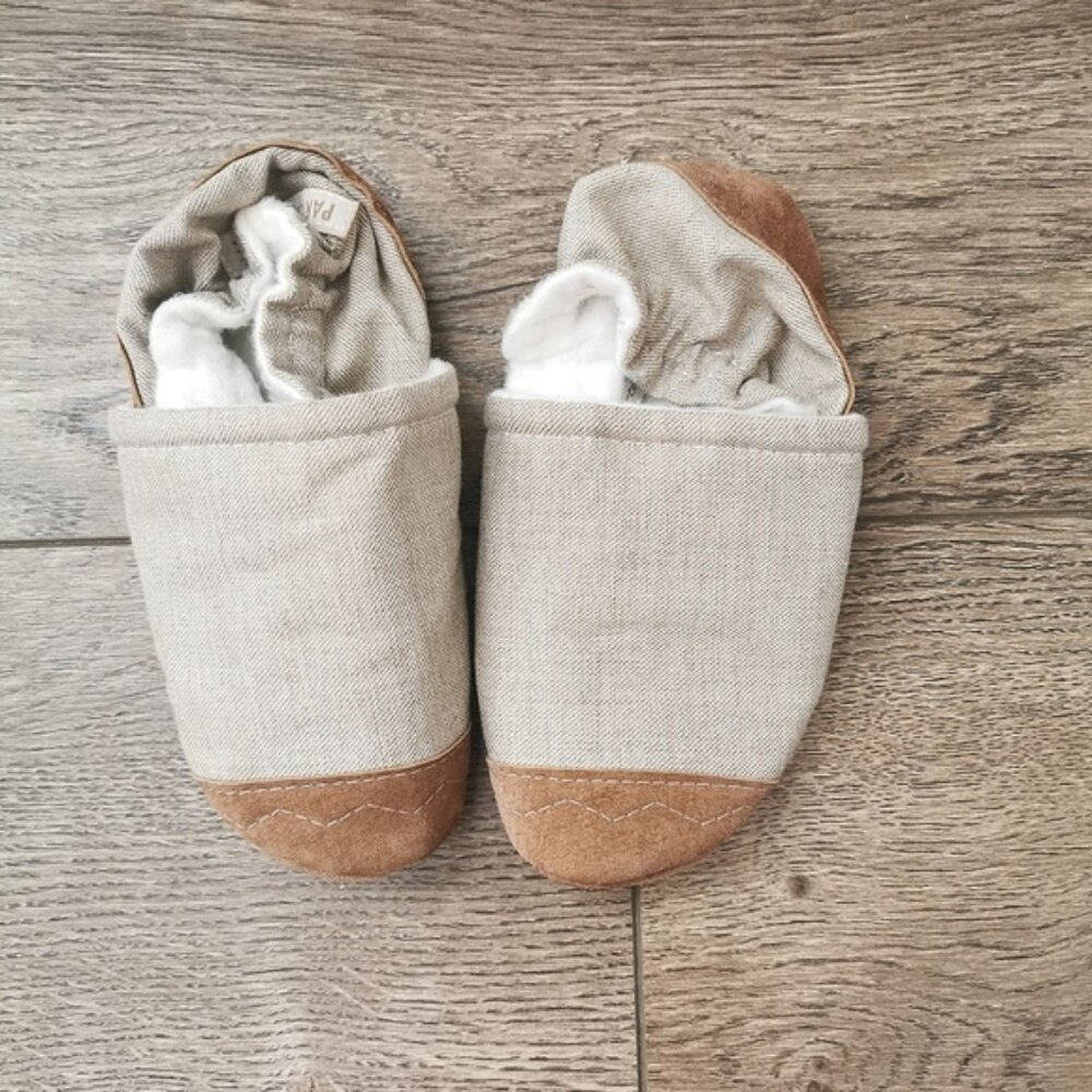 Parker & Posie slippers toddler size 10